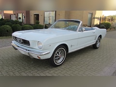 Ford Mustang Convertible - USA 289 V 8 1966